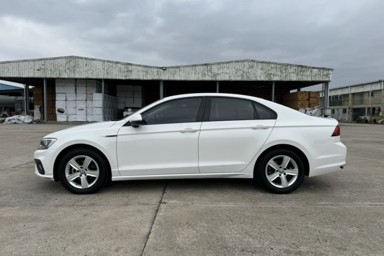 Used Volkswagen Lamando 2019 230TSI DSG Fashion Edition China VI