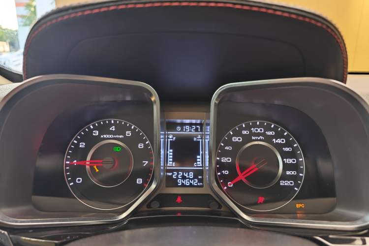 Used Zotye Domy X5 2015 1.5T Manual Luxury Model China V Standard
