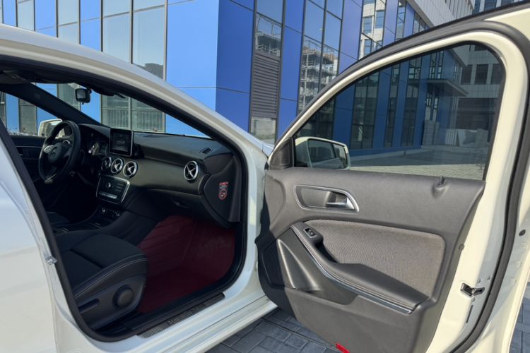 Used Mercedes-Benz A-Class (Import) 2016 A 180
