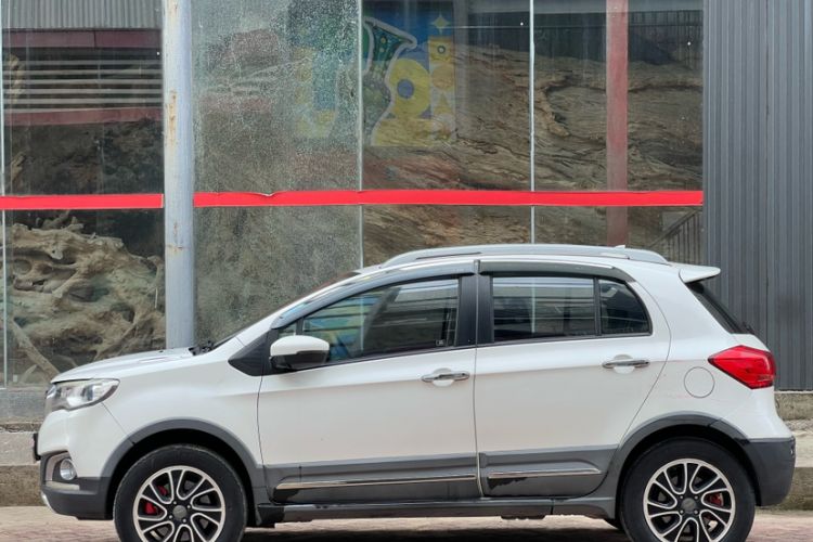 Used Haval H1 2015 1.5L AMT Luxury Model
