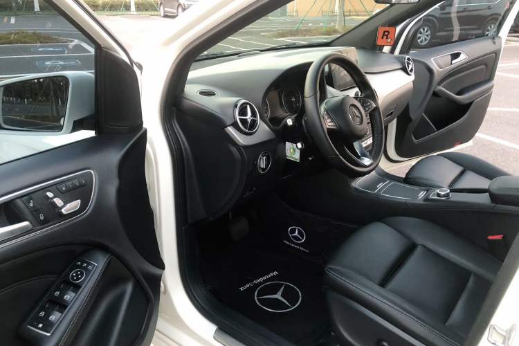 Used Mercedes-Benz B-Class 2015 B 200 Fashion Model