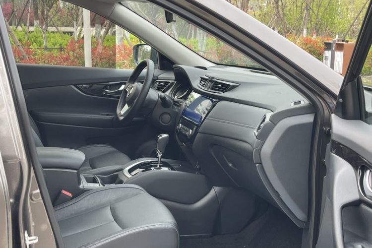 Used Nissan X-Trail 2020 2.0L XL ITS CVT 2WD SmartConnect Comfort Edition Right Front Seat