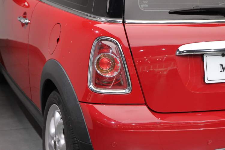 Used MINI MINI 2011 1.6L COOPER Fun