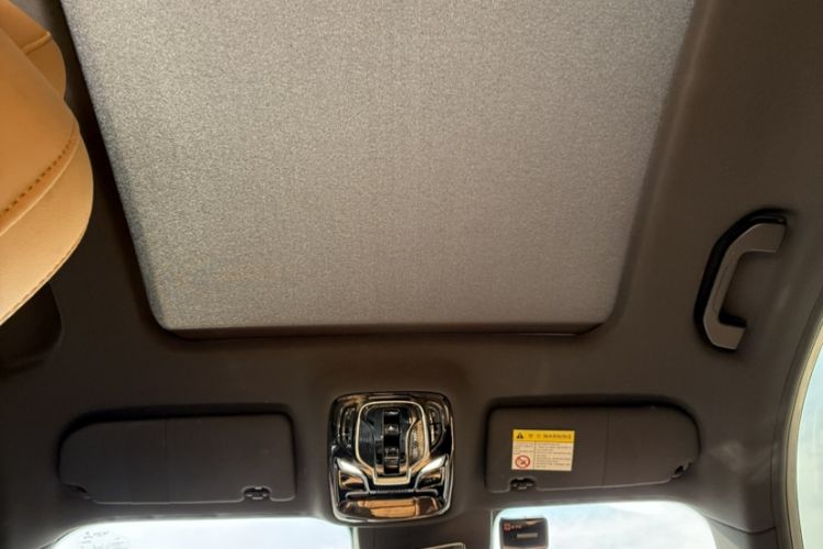 Used Roewe RX5 2023 1.5T Prestige Sliding-Screen Version Headliner