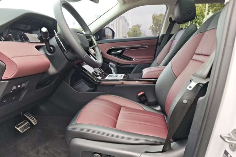 Used Land Rover Range Rover Evoque 2023 Aurora L 249 PS Luxury Edition