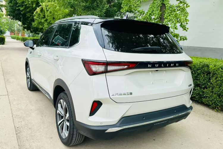 Used Wuling Asta 2021 1.5T CVT Starlight Edition Exterior 5