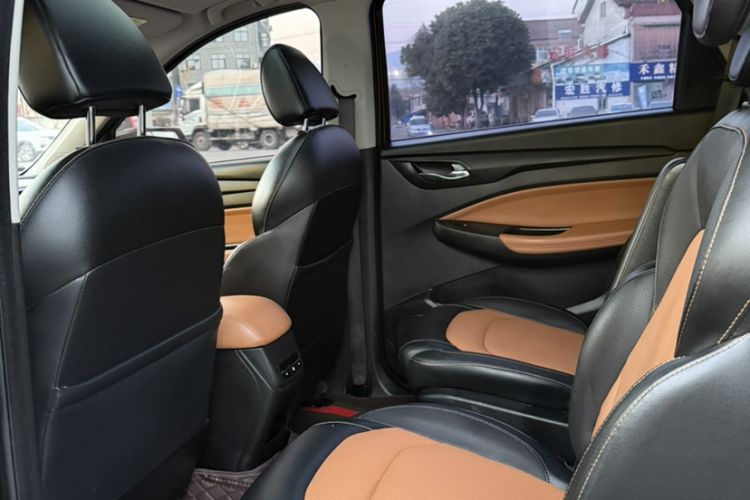 Used Wuling Hongguang S3 2018 1.5L Manual Luxury Model China V Standard
