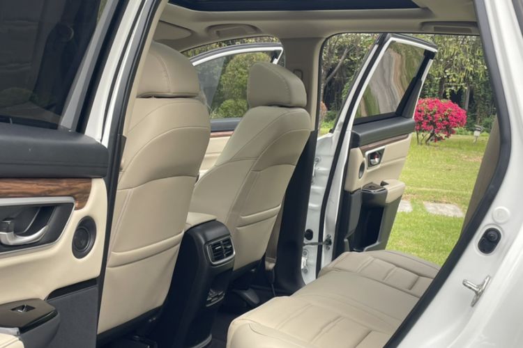 Used Honda CR-V 2017 240TURBO CVT Front-Wheel Drive Fashion Edition