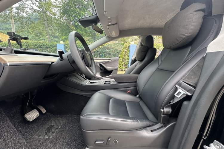 Used Tesla Model Y 2021 Standard Range Rear-Wheel Drive Version