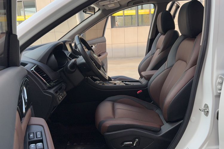 Used Dongfeng Aeolus AX7 2018 Classic 1.6T Automatic Luxury Model
