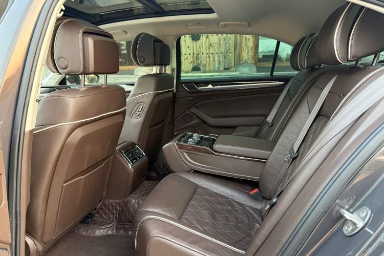 Used Volkswagen Phideon 2016 480 V6 Four-Wheel Drive Executive Edition
