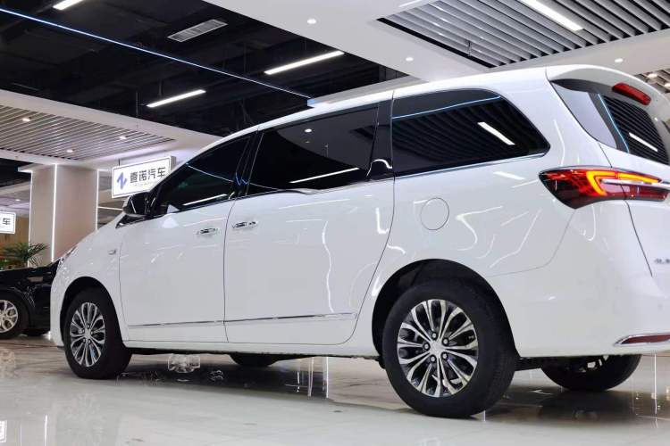 Used Buick GL8 2022 Land Business Class 652T Luxury Model
