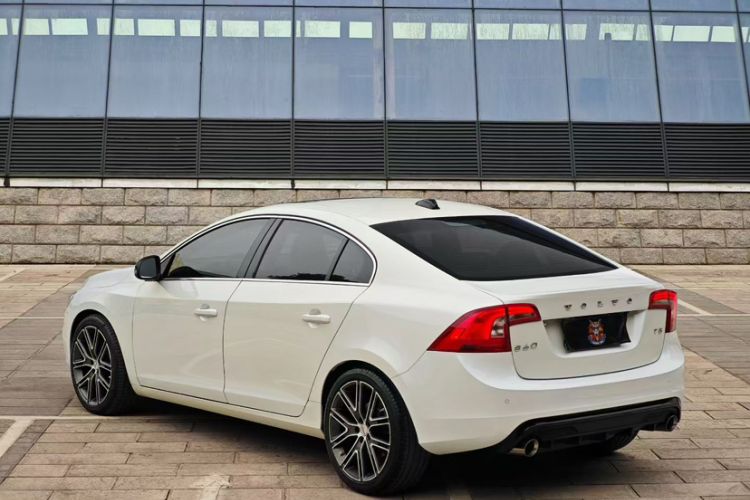 Used Volvo S60 2019 S60L Facelift T5 Intelligent Advanced Edition
