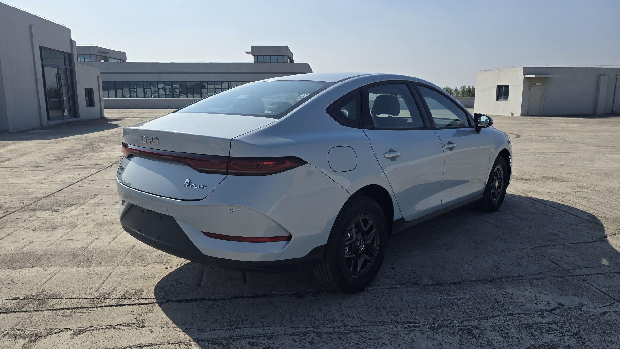 BYD Qin PLUS 2026 DM-i 128KM Progressive Model — снимка 18