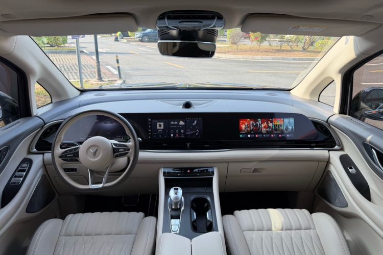 Used VOYAH Dream 2022 Low-Carbon Edition Dream+ Smart Enjoyment Package