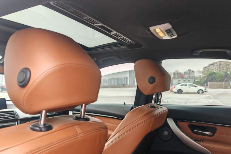 Used BMW 3 Series 2016 328i M Sport Headliner