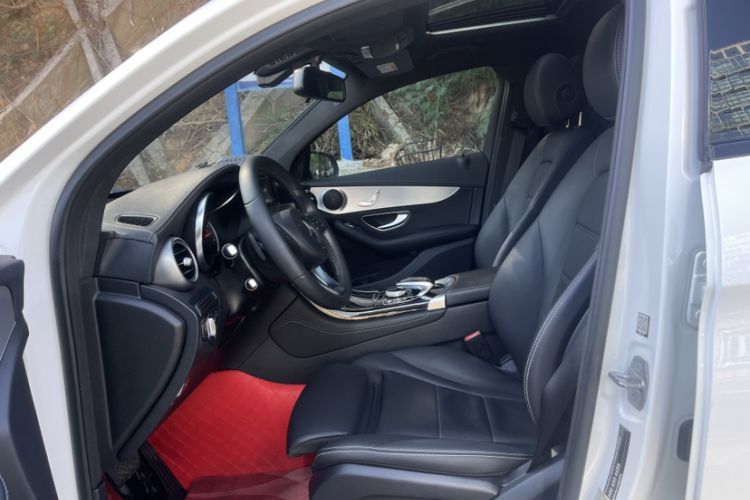 Used Mercedes-Benz GLC Coupe 2018 GLC 200 4MATIC Coupe SUV Left Front Seat