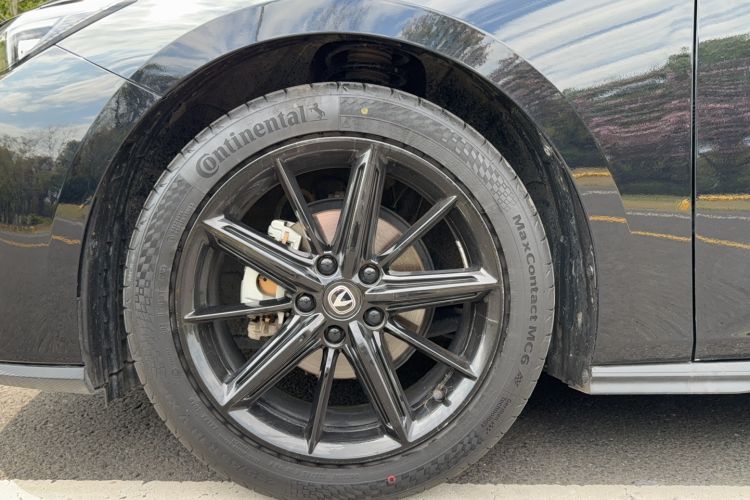 Used CHANGAN UNI-V 2023 1.5T Prestige Model Exterior 3