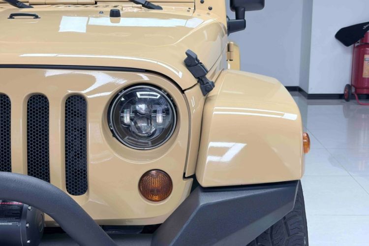 Used Jeep Wrangler 2013 3.6L Sahara two-door model