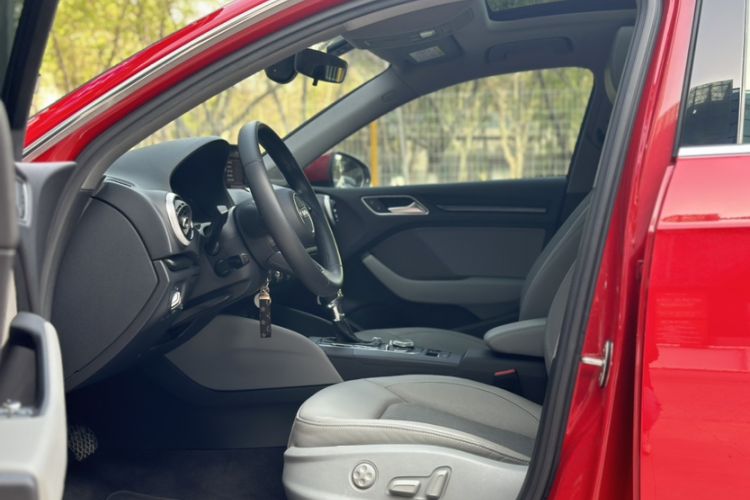 Used Audi A3 2020 Sportback 35 TFSI Fashion Edition China VI Emission Standard Interior 1