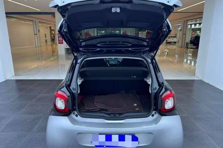 Used smart forfour 2016 1.0L 52 kW Passion Edition
