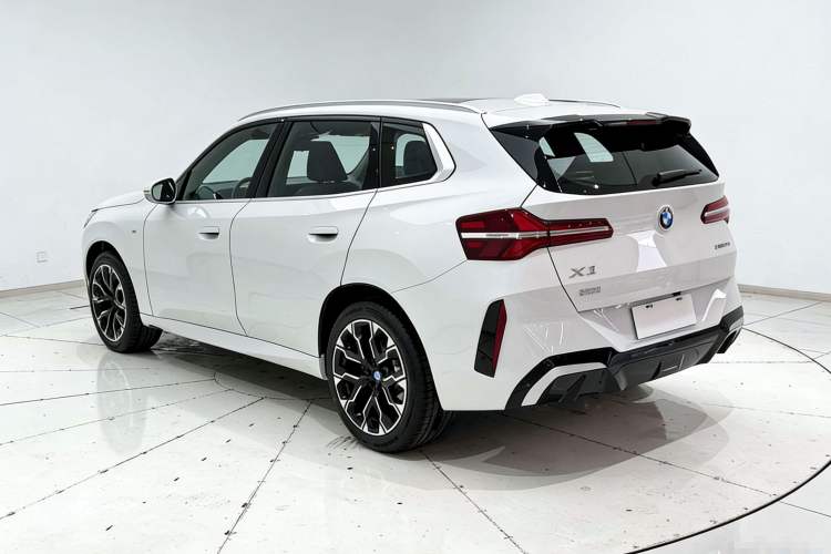 Used BMW X3 2025 xDrive30L Luxury Edition M Sport Package Exterior 3