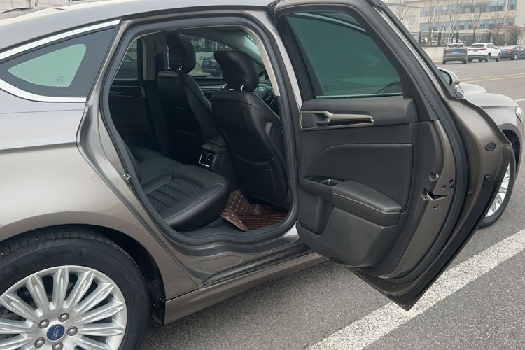 Used Ford Mondeo 2013 2.0L GTDi 200 Fashion Edition