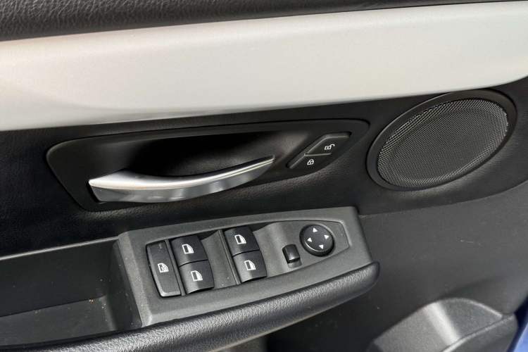 Used BMW 2 Series Active Tourer 2016 218i Fashion Model Interior 5