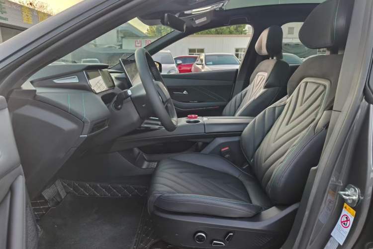 Used Deepal SL03 2023 200Max Range-Extended Version Left Front Seat