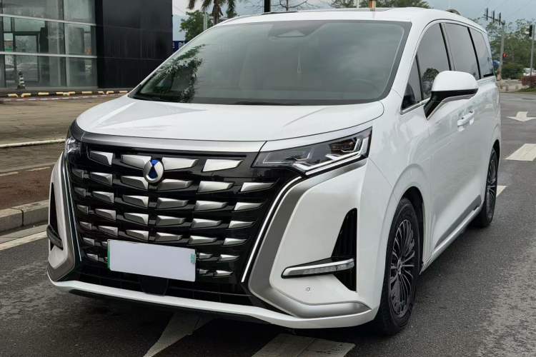 Used Denza D9 2024 DM-i 980 Four-Wheel Drive Prestige Model