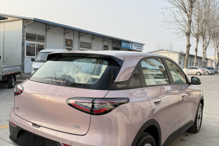 Used Geely Galaxy Geome 2025 410 km Free Version