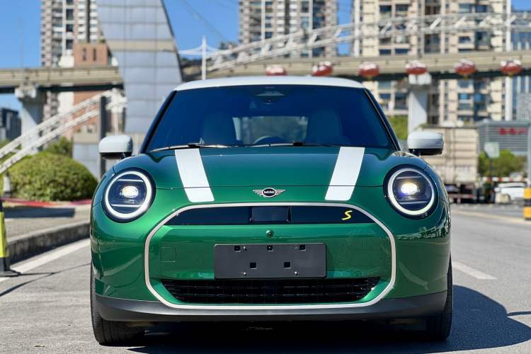 Used MINI Electric MINI COOPER 2024 452km COOPER SE 1/65 Limited Edition