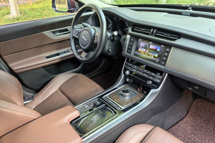 Used Jaguar XFL 2017 XFL 2.0T 240PS Luxury Edition