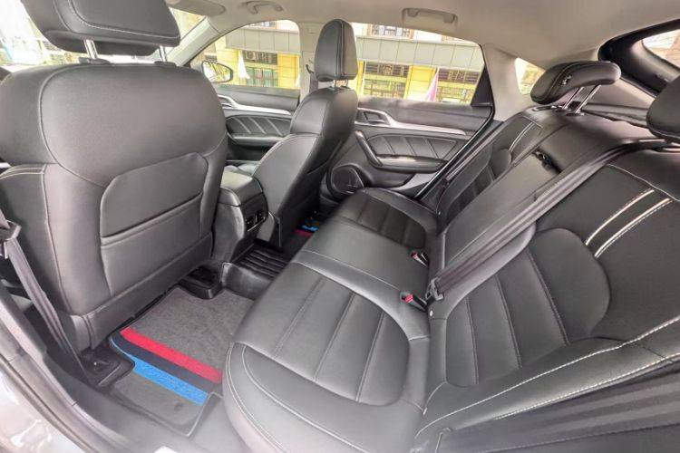 Used MG 6 2017 20T Manual Luxury Smart Connect Version China V Standard