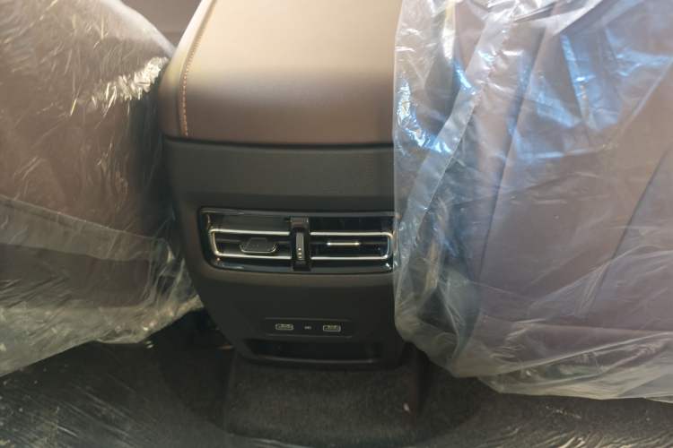 Used JETOUR X90 2024 1.6T DCT Qilin Edition 7-Seater
