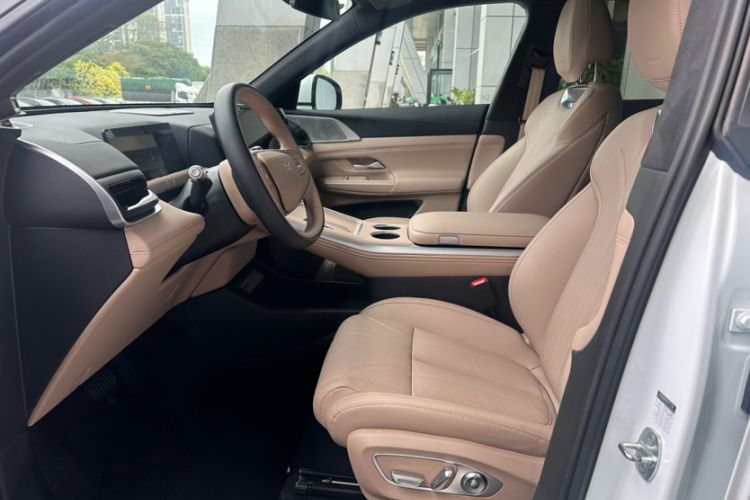 Used XPeng G9 2025 625 Long-Range Max
