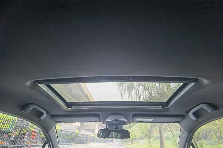 Used Toyota IZOA 2020 2.0L Yichi Version Headliner