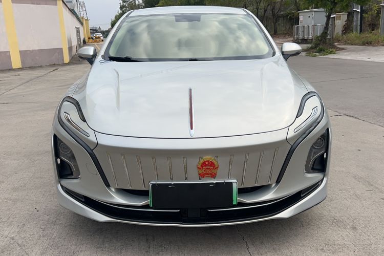 Used Hongqi E-QM5 2022 431 km Charge & Enjoy Edition