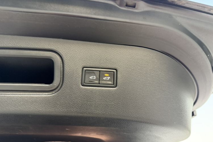 Used SOL X8 PLUS 2023 1.5 TGDI DCT Smart Edition 7-Seater