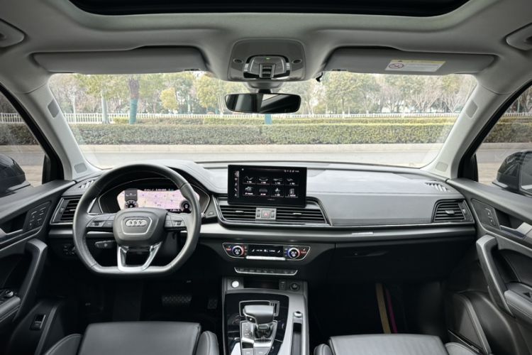 Used Audi Q5L 2022 Updated 45T Luxury Dynamic Version
