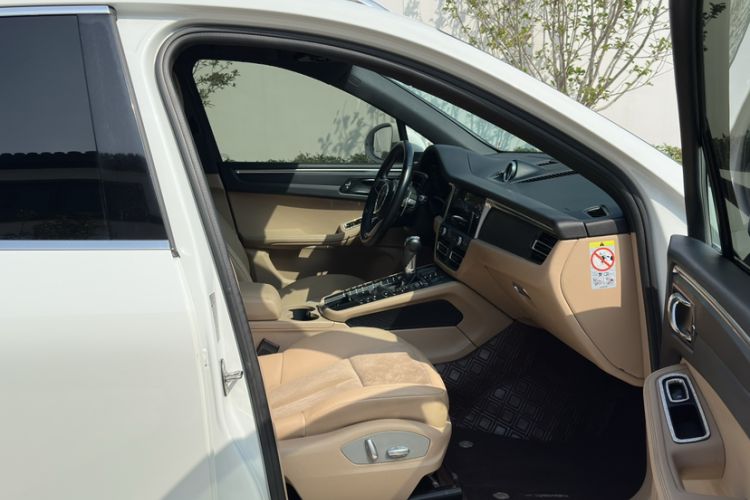 Used Porsche Macan 2018 Macan 2.0T