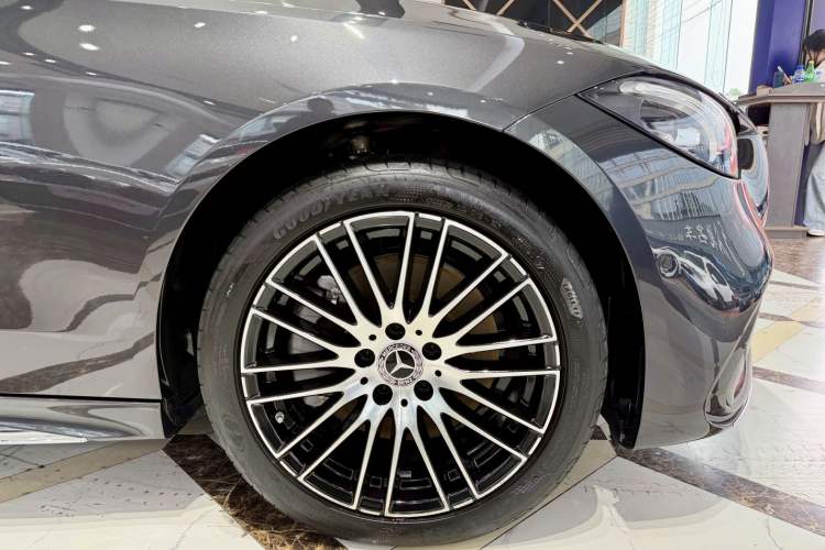 Used Mercedes-Benz C-Class 2023 C 260 L Sport Edition Exterior 9