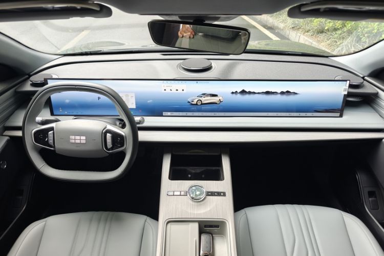 Used Geely Galaxy E8 2024 550 km Range Rear-Drive Dragon Edition