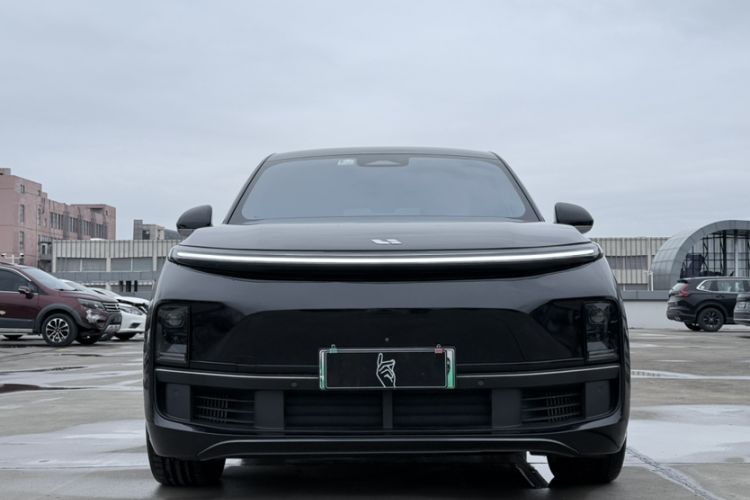 Used Li Auto L8 2023 Pro Model
