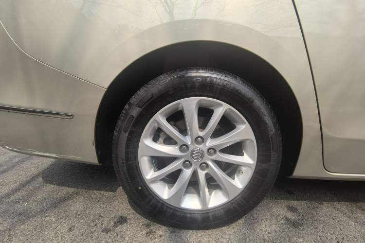 Used Buick GL8 2018 ES 28T Comfort Model China VI Standard