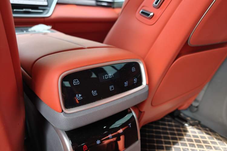 Used Dongfeng eπ eπ008 2025 210Ultra LikeYi Edition 6-Seater
