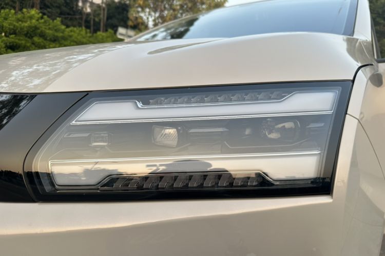 Used Wuling Starlight 730 2025 Model Pure Electric 500km Luxury Edition