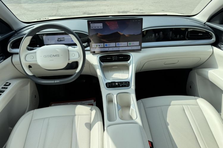 Used Geely Galaxy Geome 2025 UP 410km Exploration+ Edition
