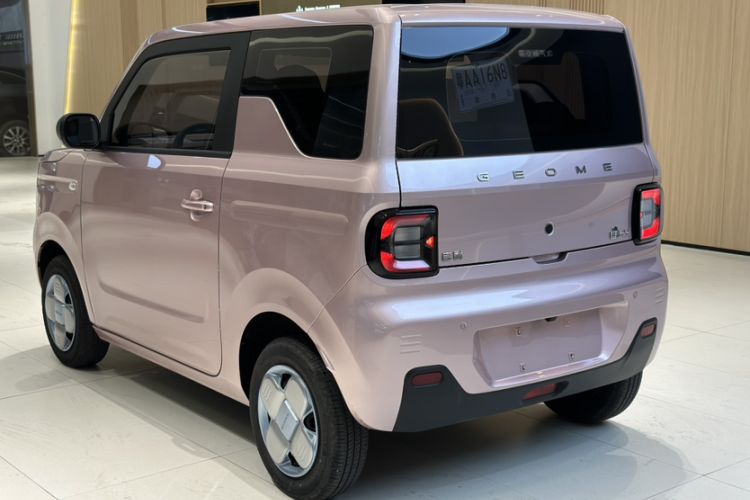 Used Geely Galaxy Panda 2024 Panda Mini 200km Endurance Bear