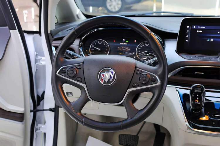 Used Buick GL8 2022 Land Business Class 652T Luxury Model
